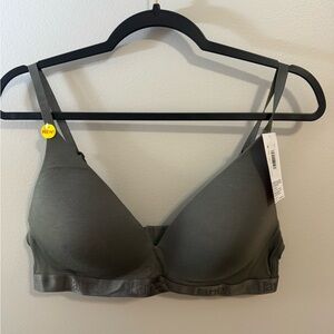 Hanes Women's Supersoft Contour Wireless Bra size 2XL